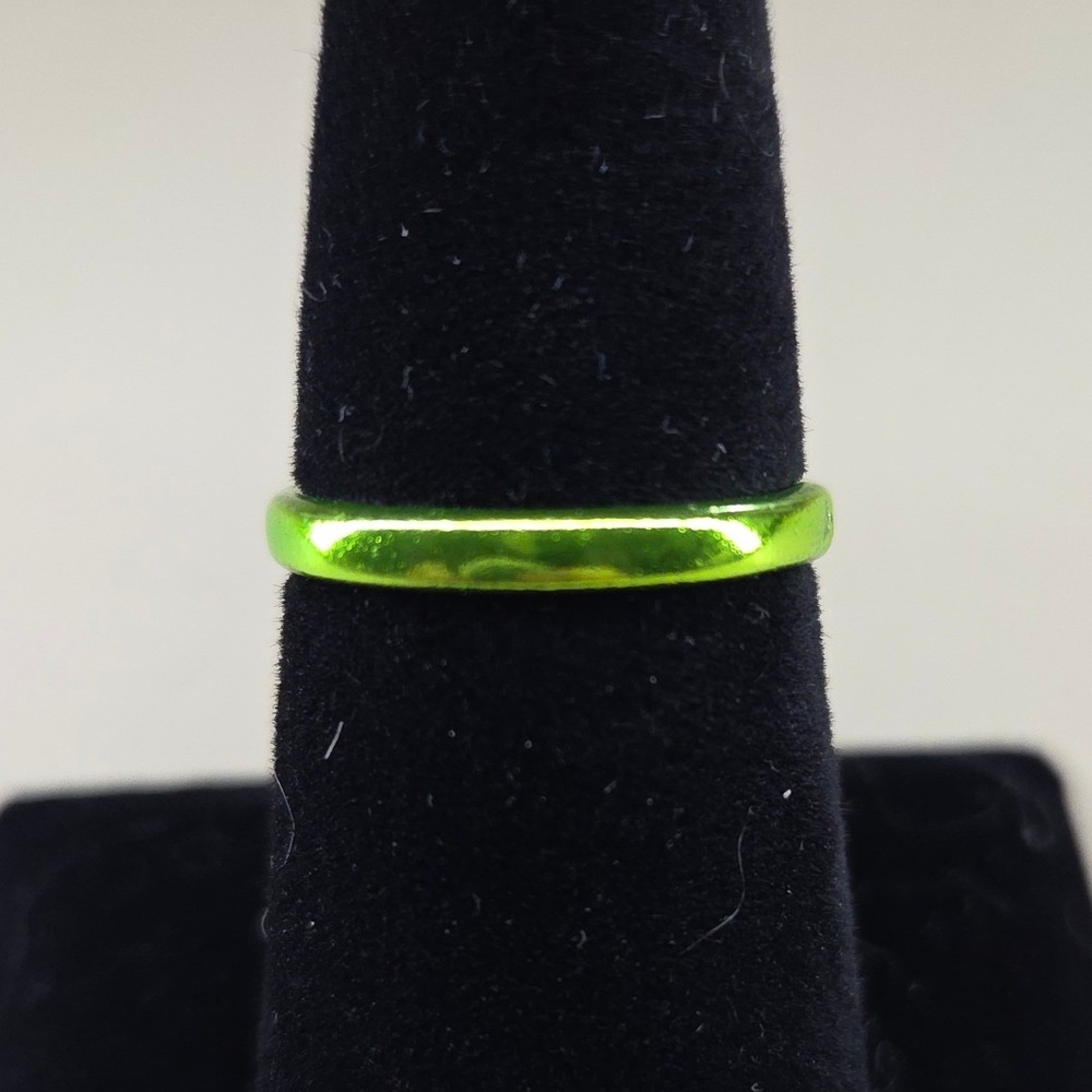 Lime Green Metallic Band Ring Minimalist Neon Stackable Size 7.5